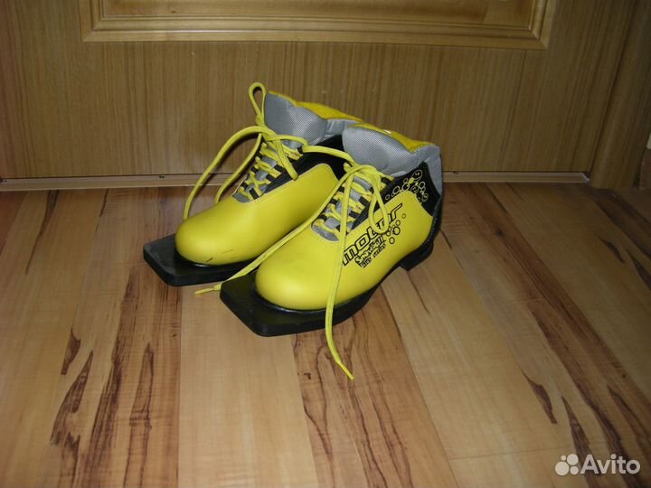 Лыжные, горные ботинки 32 размера на девочку