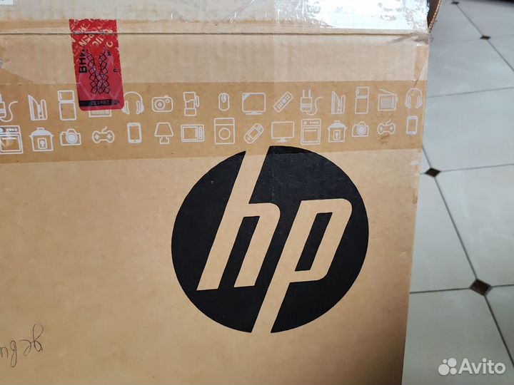 Ноутбук HP 14