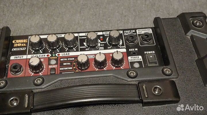 Гитарный комбоусилитель Roland cube-20XL
