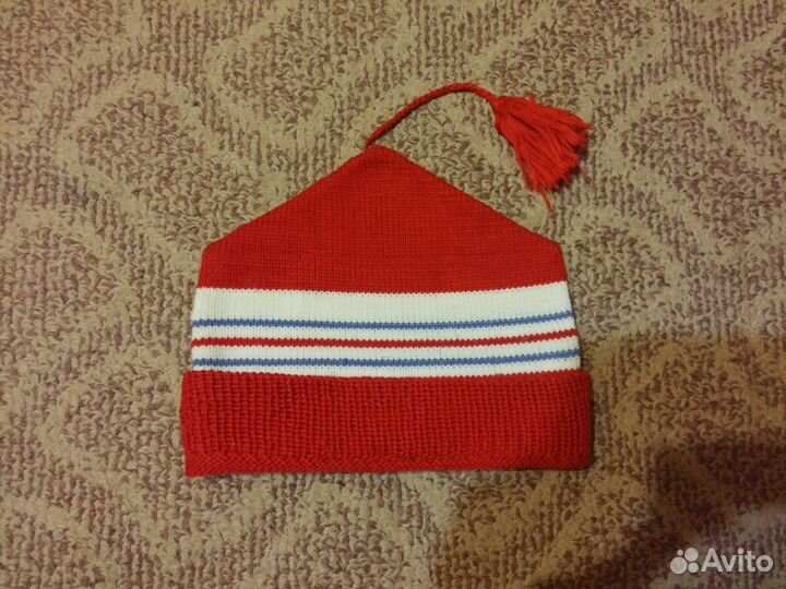 Шапка из сериала слово пацана