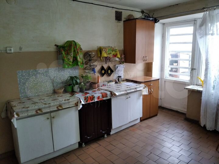 Комната 12 м² в 8-к., 2/9 эт.