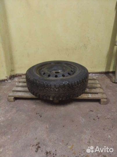 Pirelli Formula Ice 185/65 R15