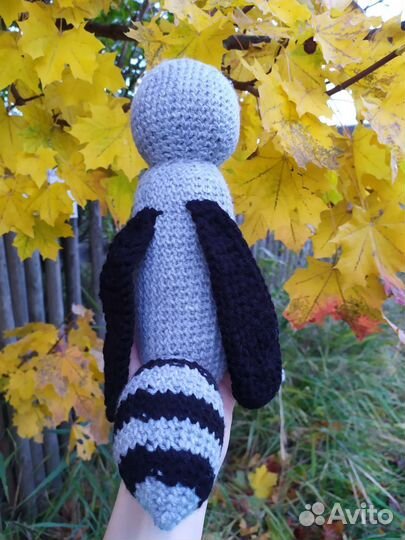 Комар вязаная игрушка