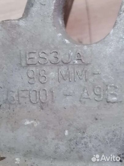 Кронштейн двигателя Ford Fusion