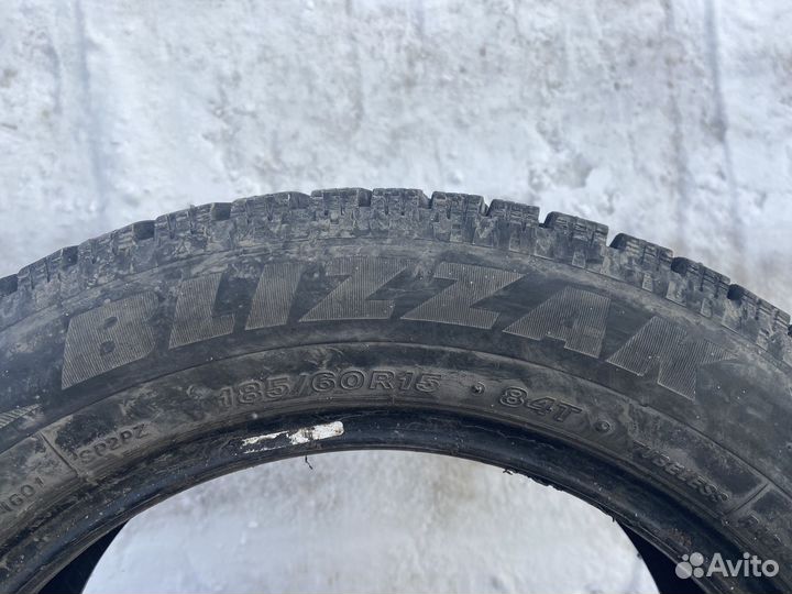 Bridgestone Blizzak Spike-02 185/60 R15