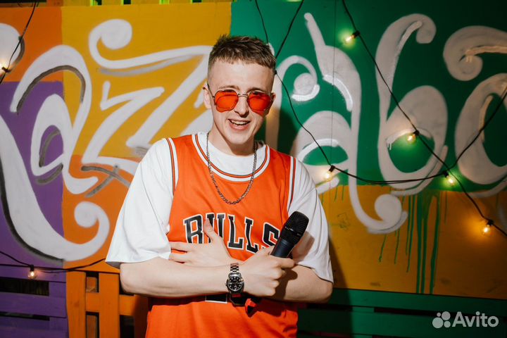 Ведущий мероприятий