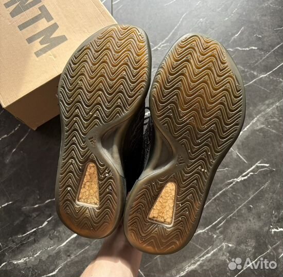 Кроссовки Adidas Yeezy qntm Оригинал