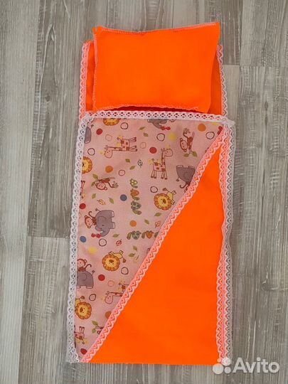 Постельное белье кукольное в детскую кроватку