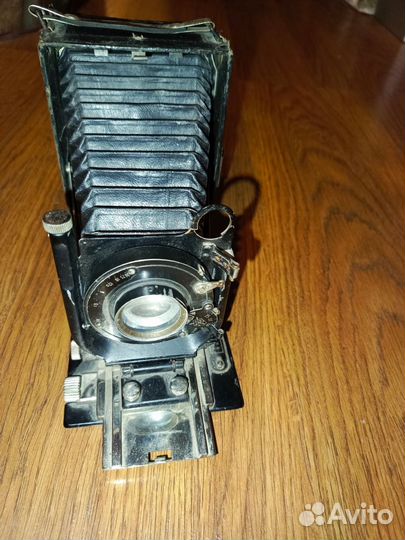 Винтажный фотоаппарат