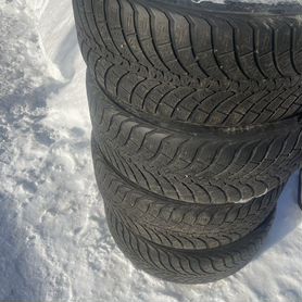 Kumho WinterCraft WP71 245/45 R18 100V