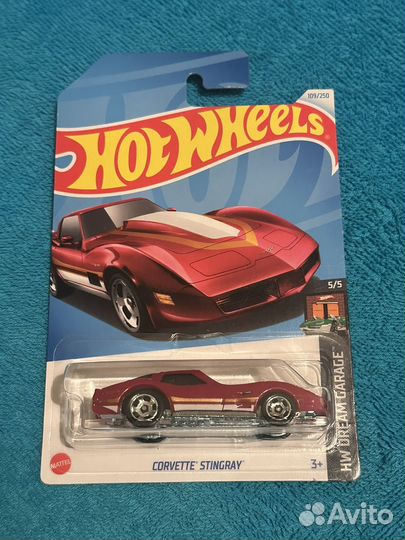 Hot wheels 1:64 corvette stingray