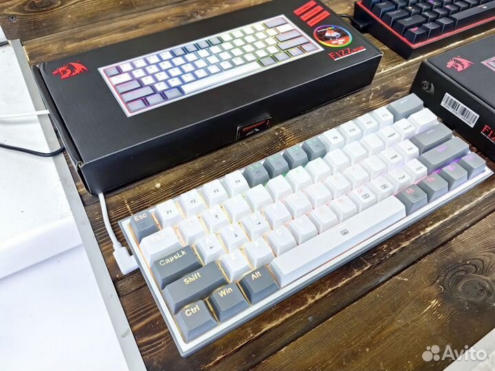 Клавиатура механическая Redragon Fizz RGB