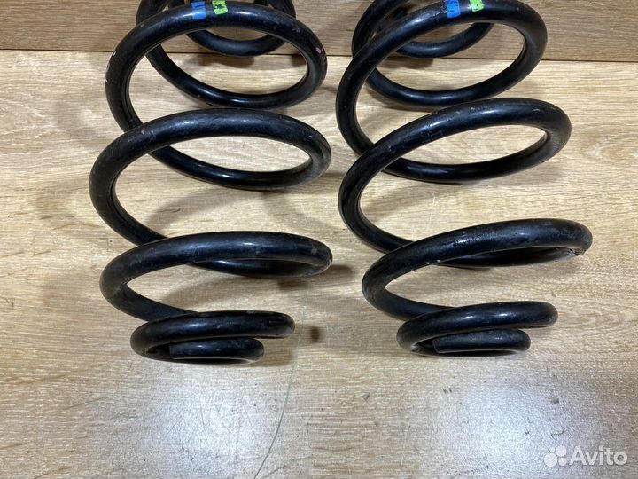Комплект задних пружин Volkswagen Passat B5 +