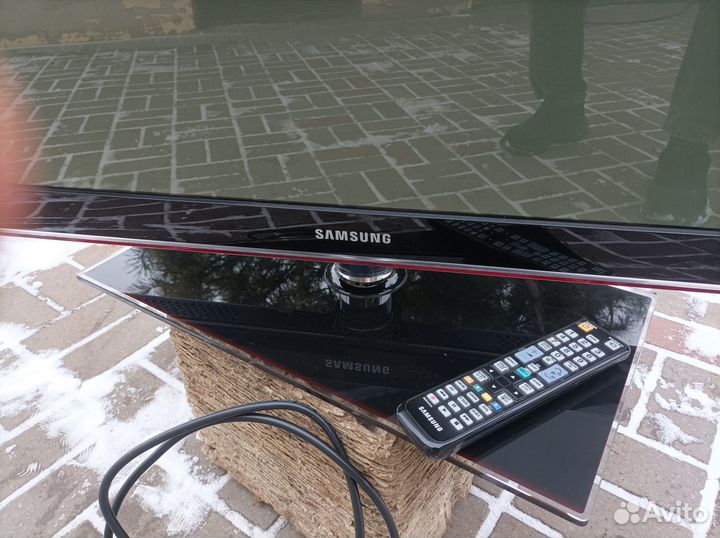 Телевизор samsung