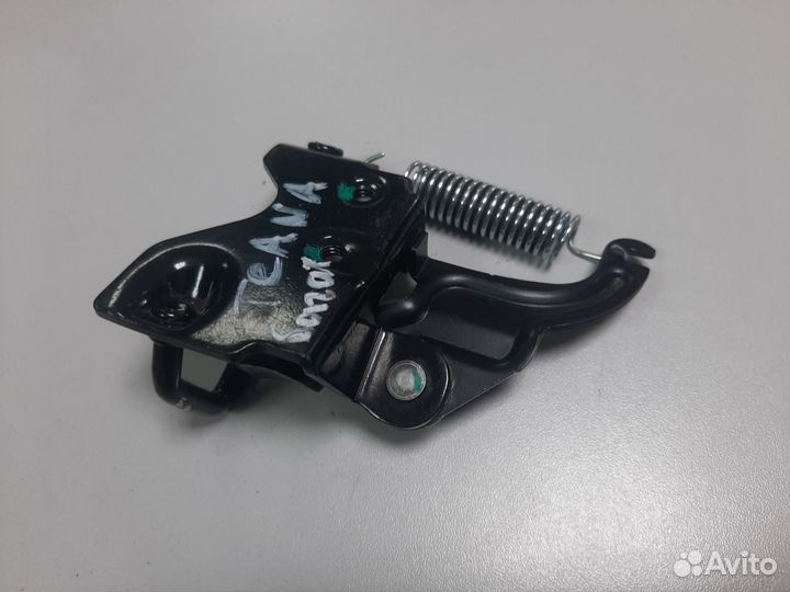 Петля замка багажника Nissan Teana J32 Европа