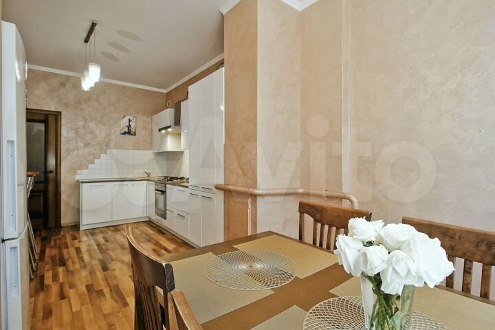 3-к. квартира, 95,4 м², 2/11 эт.