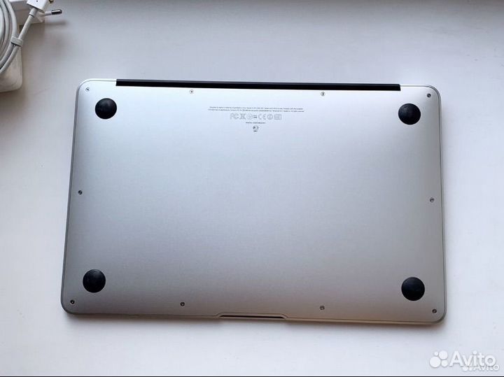 Apple MacBook Air 2011 4/128 i5