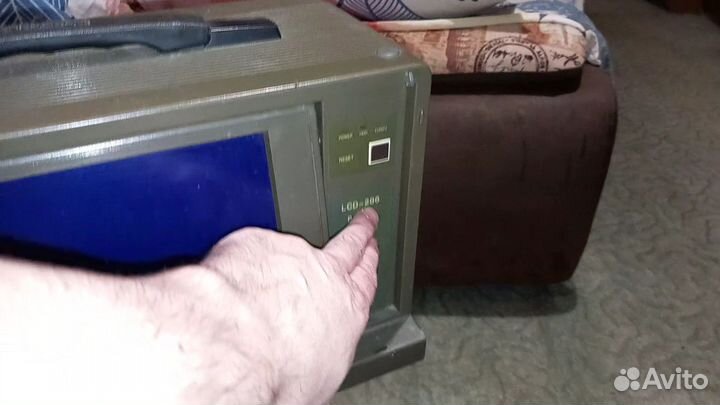 Ретро ноутбук 286, первые модели, вид чемоданчика