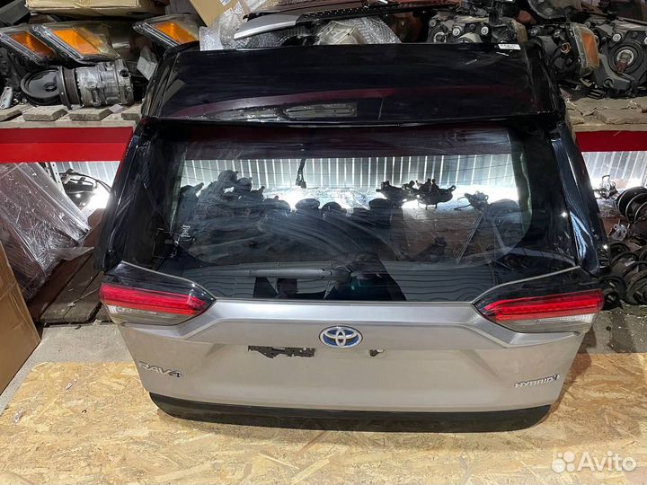 Крышка багажника Тойота Рав 4 50