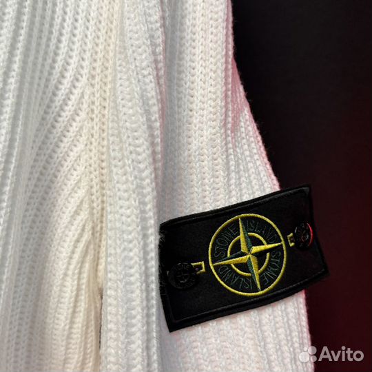 Свитер Stone Island с горлом белый