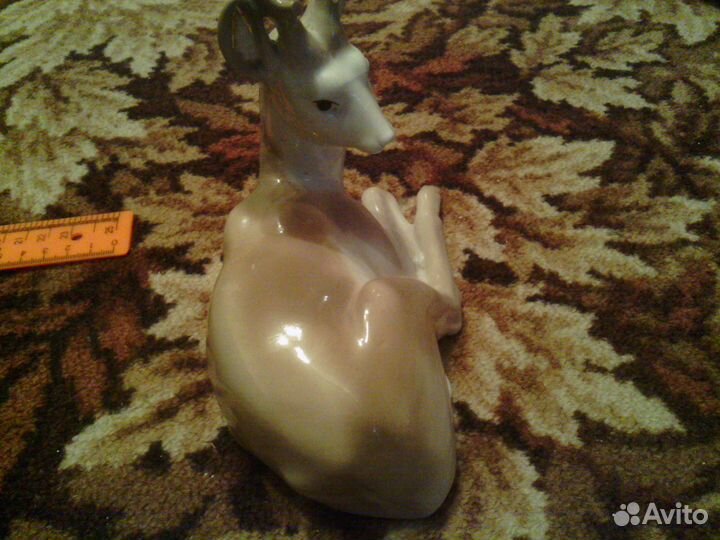 Статуэтка фарфоровая олень. Гжель. СССР
