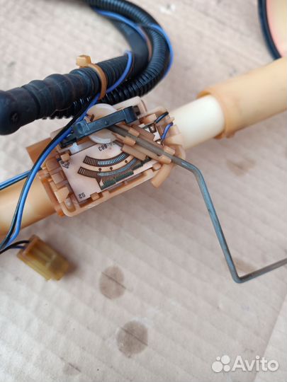 Датчик уровня топлива Nissan Xtrail t31