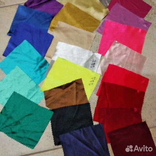 Ткань сатин-вельвет для рейтингового суперплатья