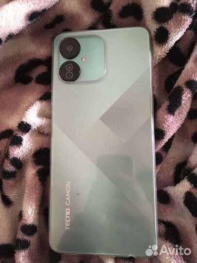 Мобильные телефоны