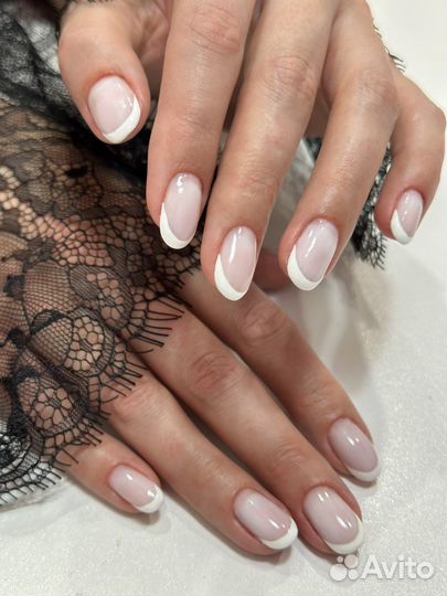 Маникюр,педикюр