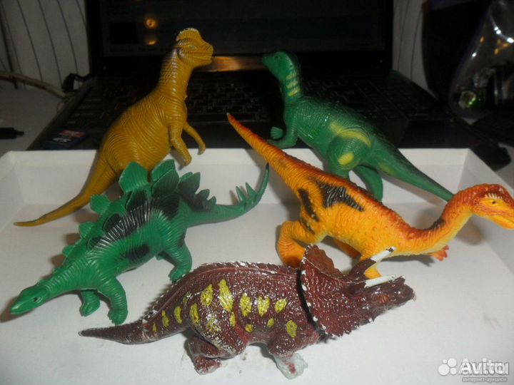 Динозавры и драконы для детей