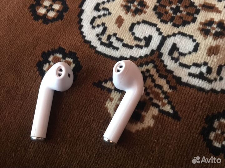 Беспроводные наушники