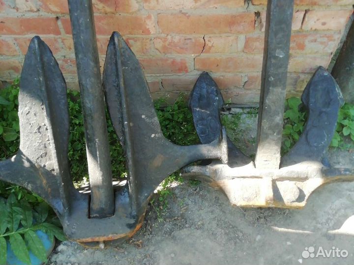 Якорь для лодки