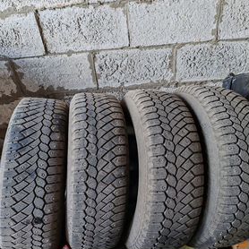 Gislaved Nord Frost 200 205/70 R15 96T