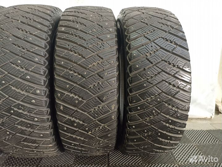 Goodyear Ultragrip Ice Arctic 235/60 R18