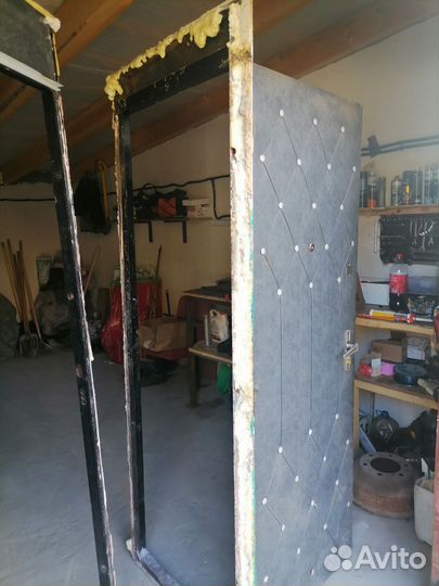 Металлическая дверь бу