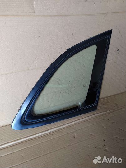 Форточка багажника правая Mazda 323 BJ /Familia