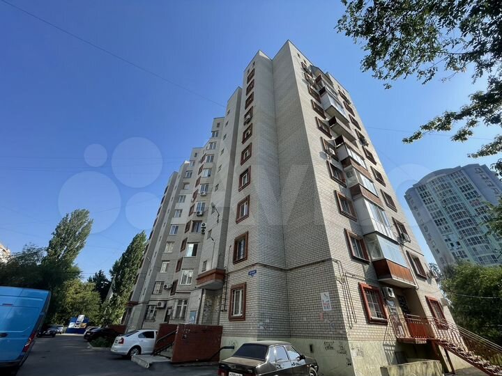 2-к. квартира, 66 м², 1/10 эт.