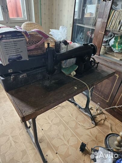 Швейная машина