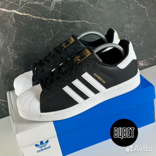 Кроссовки Adidas superstar