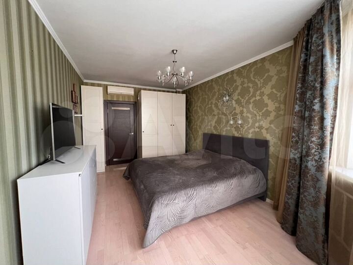 2-к. квартира, 85 м², 9/25 эт.