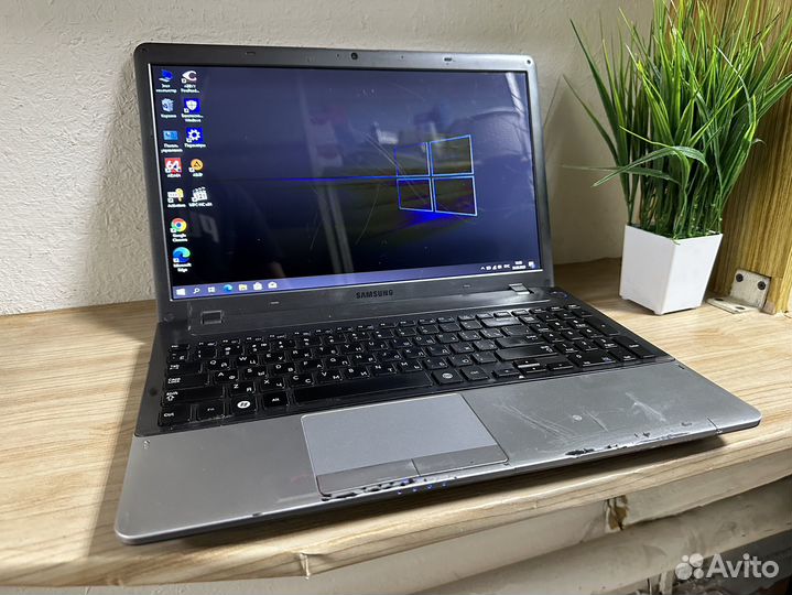 Ноутбук Samsung