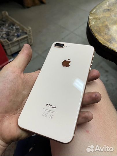 iPhone 8 Plus, 64 ГБ