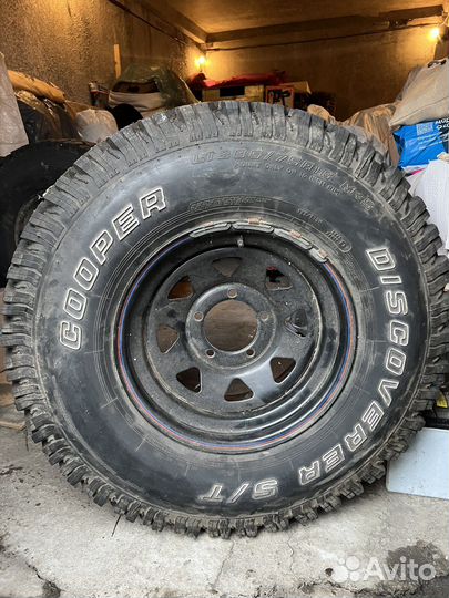 Зимние шипованные шины с дисками 285/75 r16