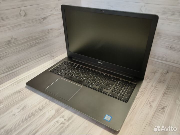 Ноутбук Dell игровой/мощный/2 видеокарты/8gb/ssd