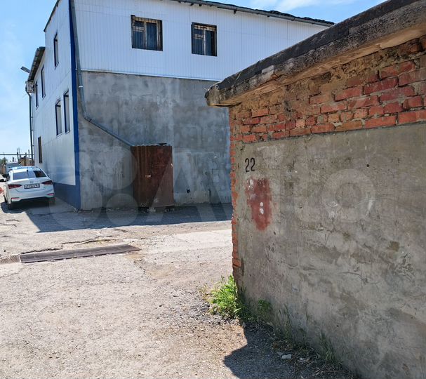 Гараж, > 30 м²