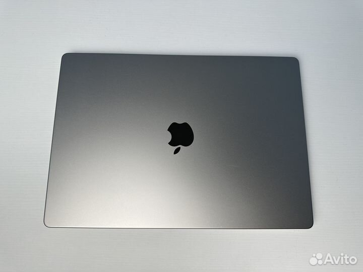 MacBook Pro 16 2021 M1 MAX/32Gb/1Tb (195 циклов)