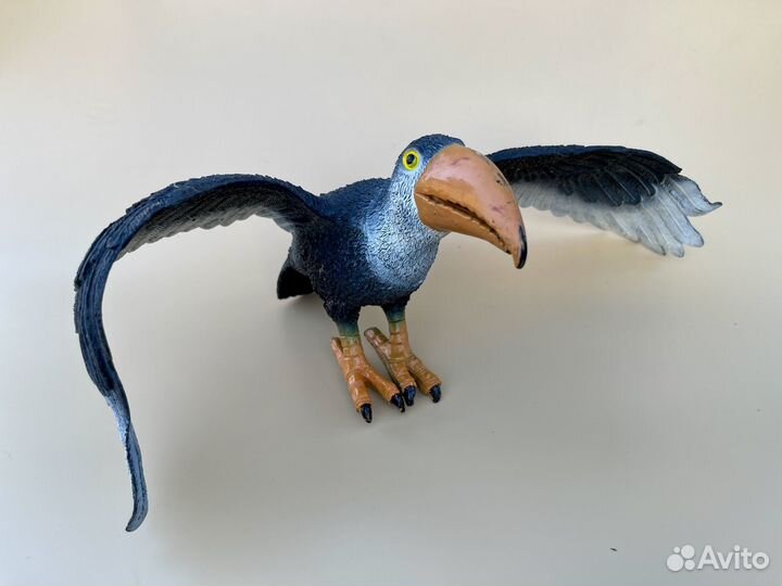 Игрушки животные большие