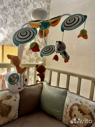 Мобиль на кроватку Tiny love сказочный лес