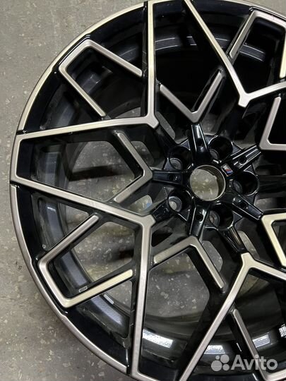 Диск R20 BMW M8 F91 F92 F93 813 стиль