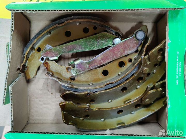 Колодки тормозные задние TRW GS8166A